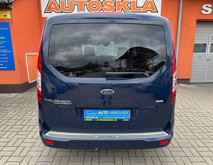 Ford Tourneo Connect 6