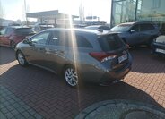 Toyota Auris Kombi 1,6 l 97 kw