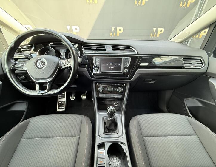 Volkswagen Touran 22