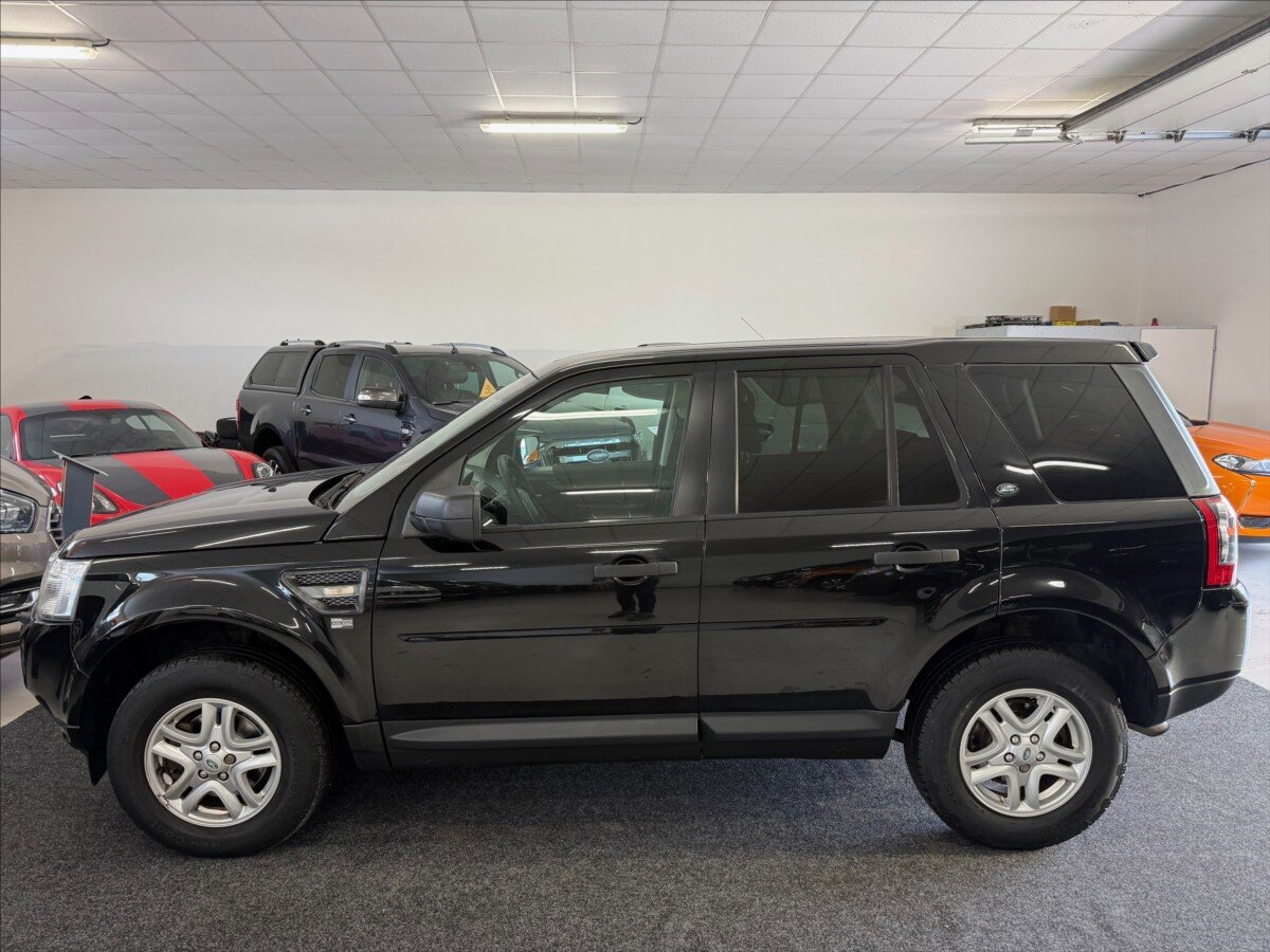 Land Rover Freelander SUV 2,2 l 110 kw