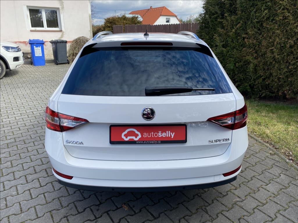 Škoda Superb Kombi 2,0 l 110 kw