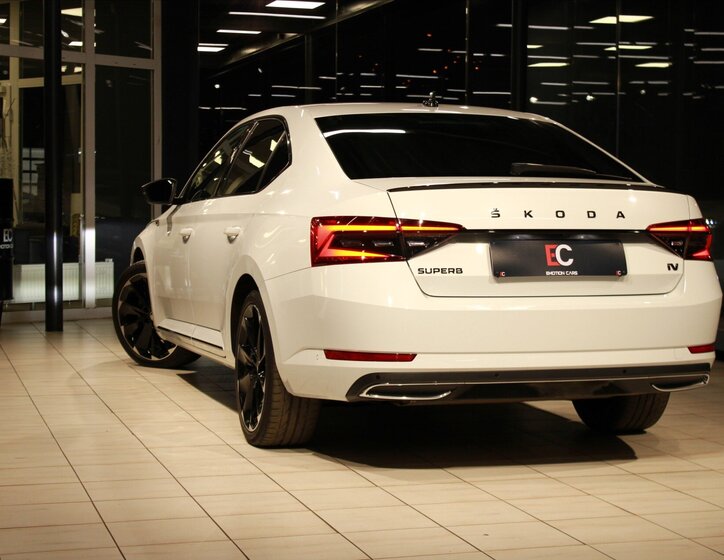 Škoda Superb Liftback 1,4 l 160 kw
