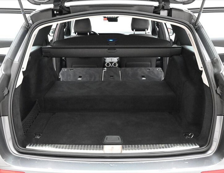 Mercedes-Benz Třídy E 11