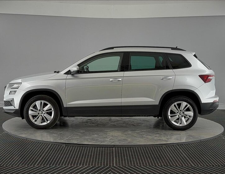 Škoda Karoq SUV / Terénní 1,5 l 110 kw