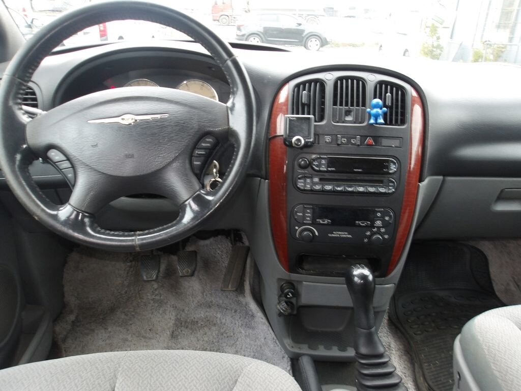 Chrysler Voyager MPV 2,5 l 105 kw
