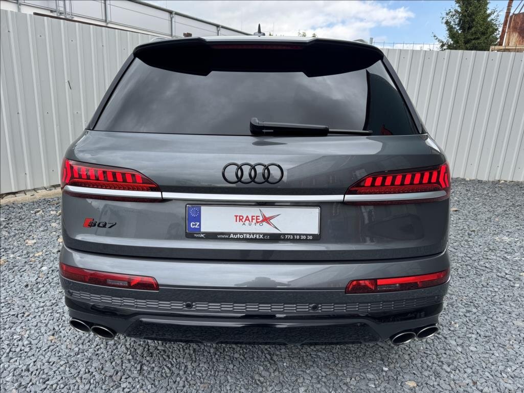 Audi SQ7 Kombi 4,0 l 320 kw