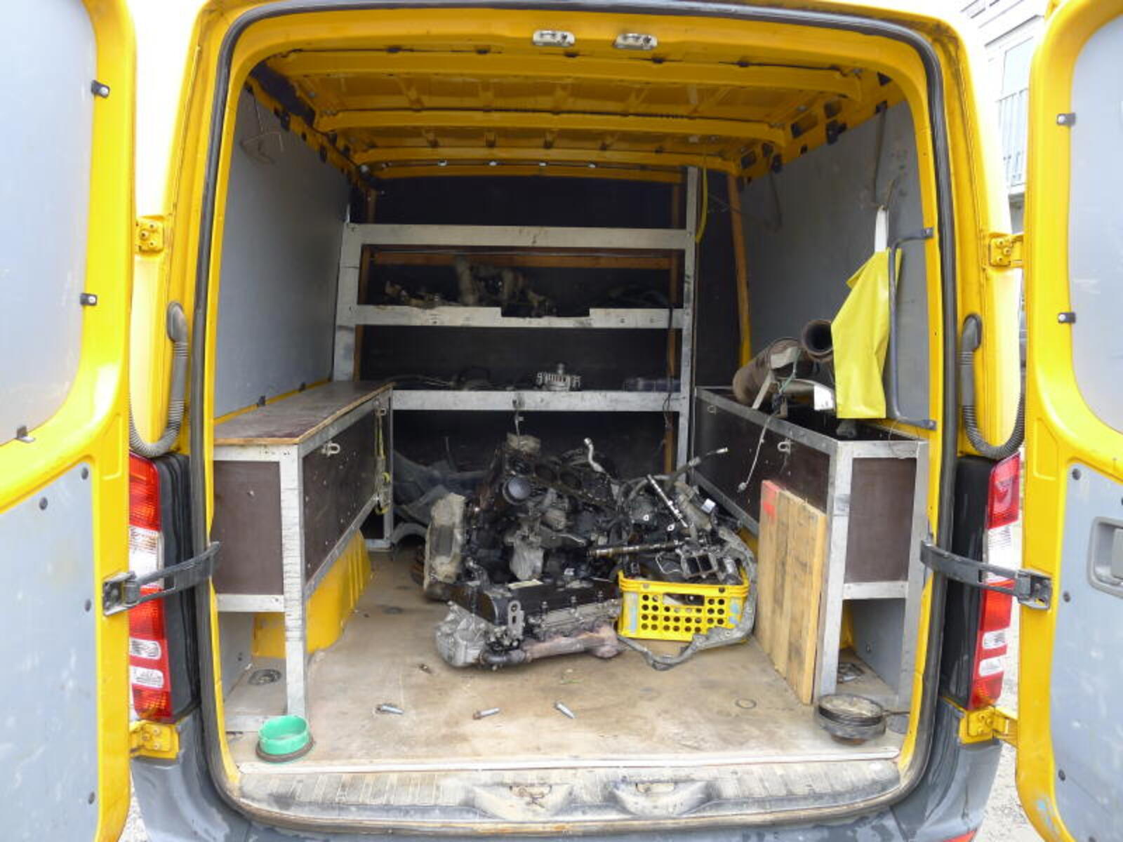 Mercedes-Benz Sprinter 10