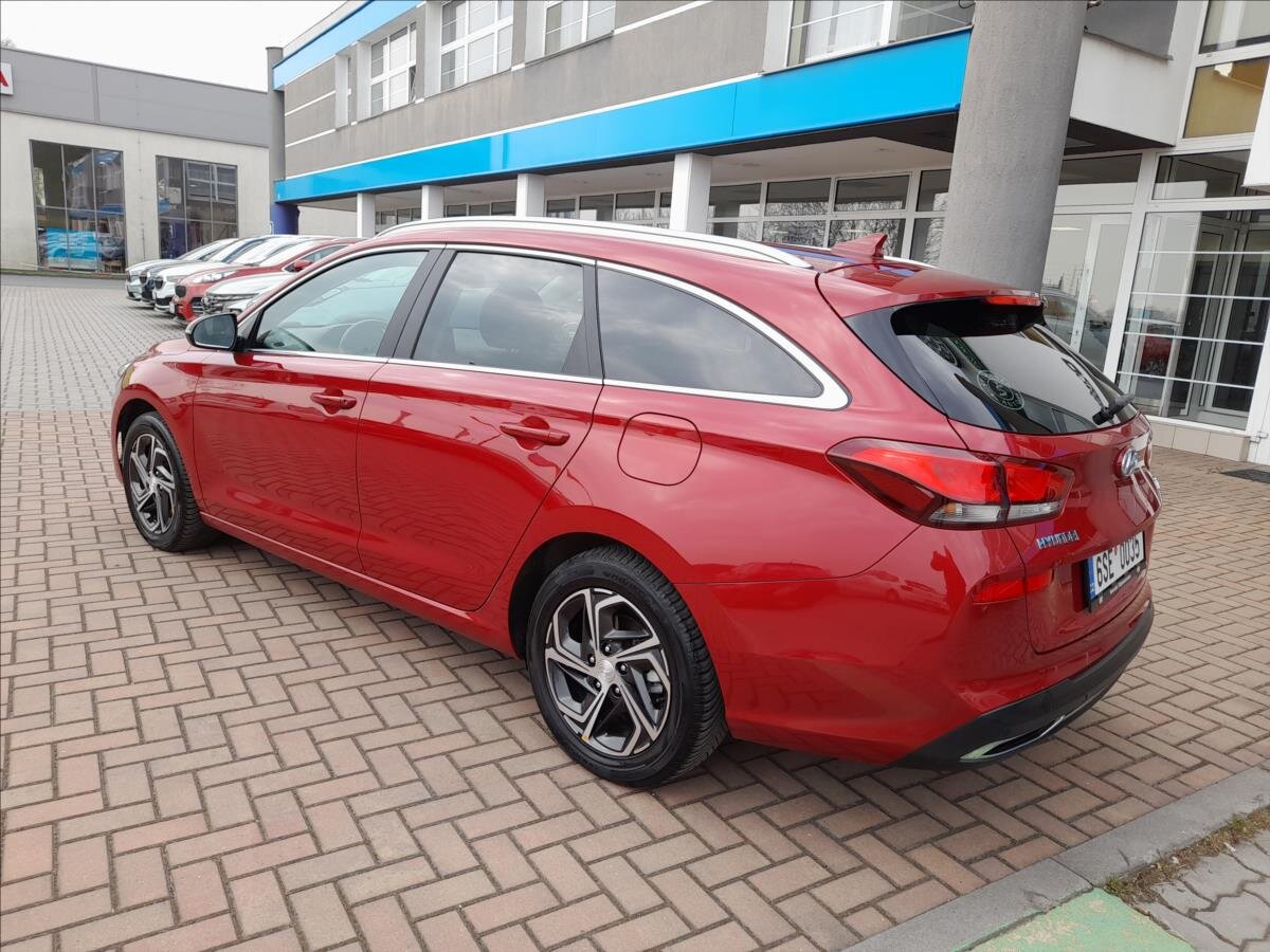 Hyundai i30 Kombi 998,0 88 kw
