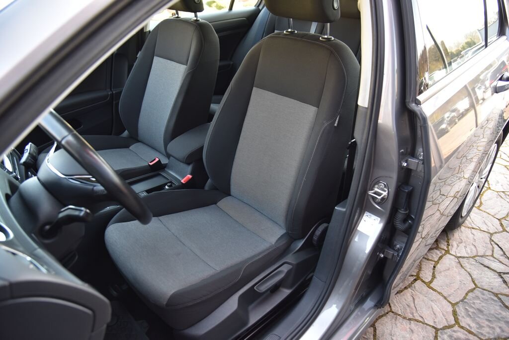 Volkswagen Golf Hatchback 1,2 l 77 kw