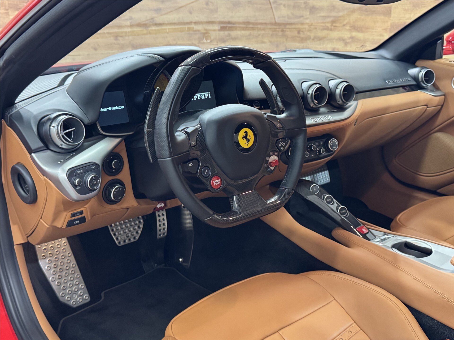 Ferrari F12 Berlinetta Kupé 6,3 l 541 kw