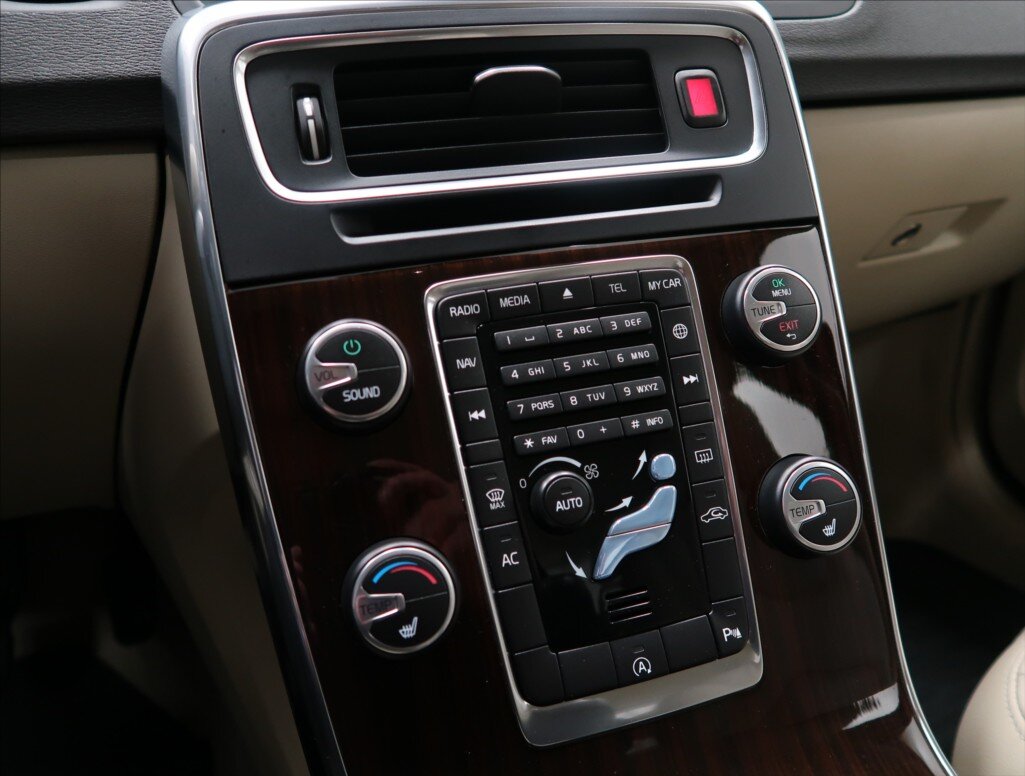 Volvo S60 Sedan / Limuzína 2,0 l 140 kw