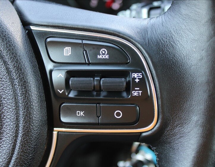 KIA Sportage SUV / Terénní 2,0 l 136 kw