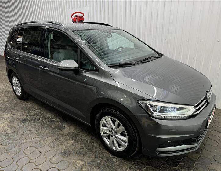 Volkswagen Touran 12