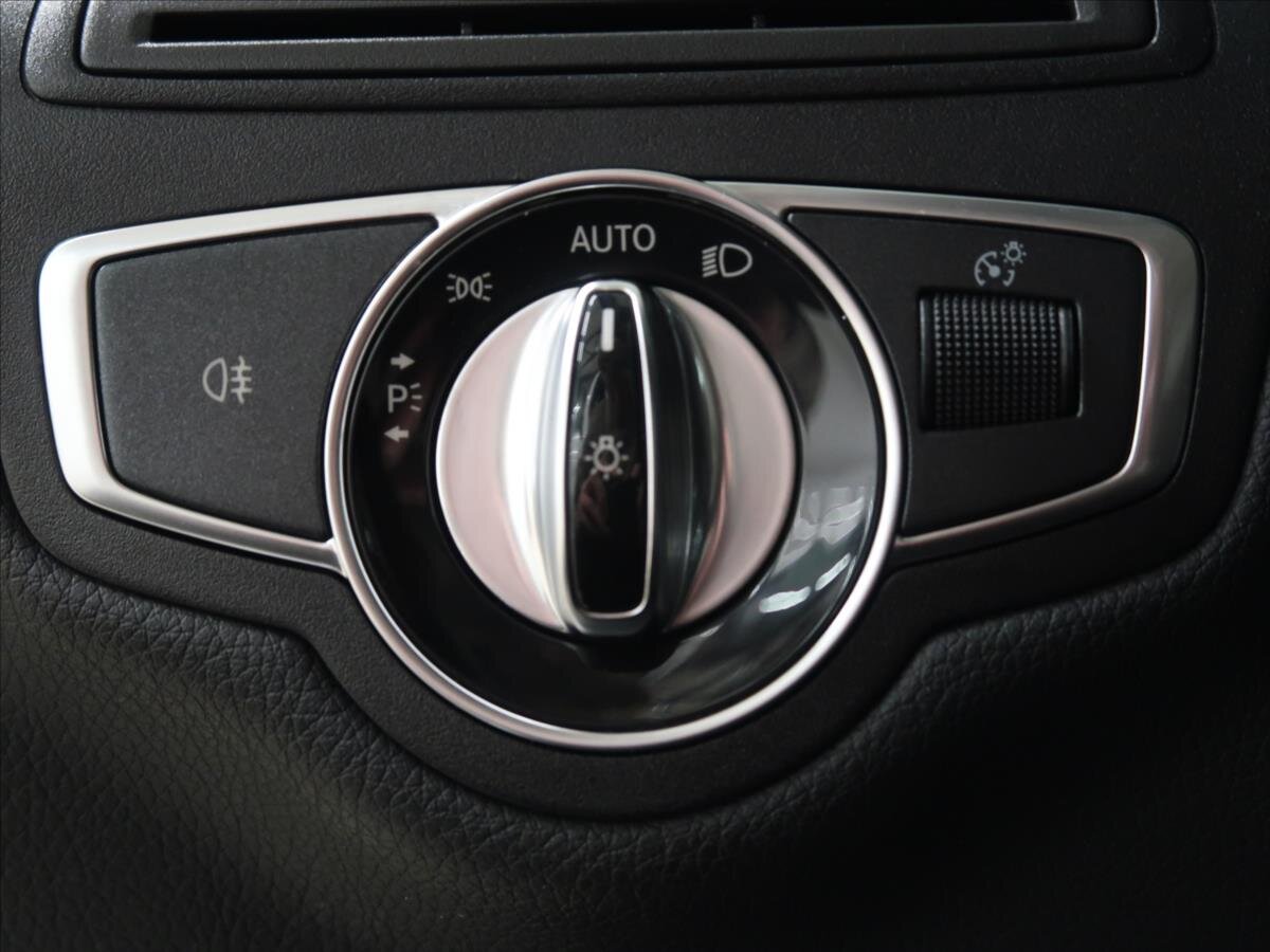 Mercedes-Benz Třídy C Kombi 1,6 l 100 kw