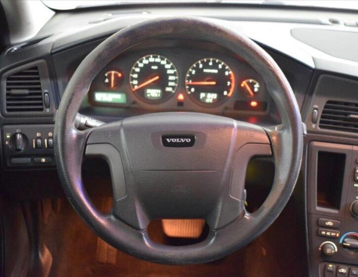 Volvo V70 Kombi 2,4 l 125 kw