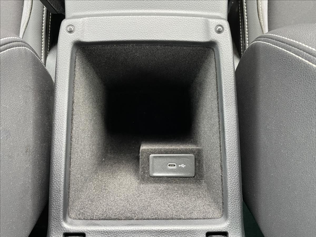 Volkswagen Passat Kombi 2,0 l 140 kw