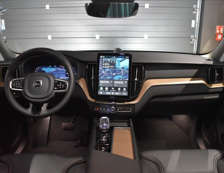 Volvo XC60 SUV 2,0 l 257 kw