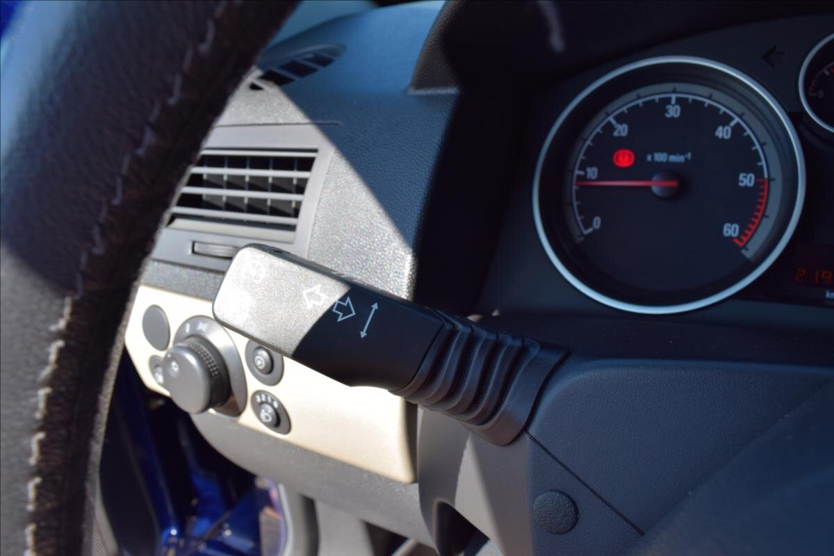 Opel Astra Kombi 1,9 l 74 kw