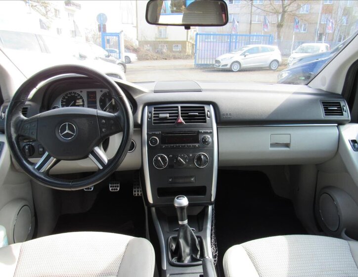 Mercedes-Benz Třídy B Kombi 2,0 l 142 kw