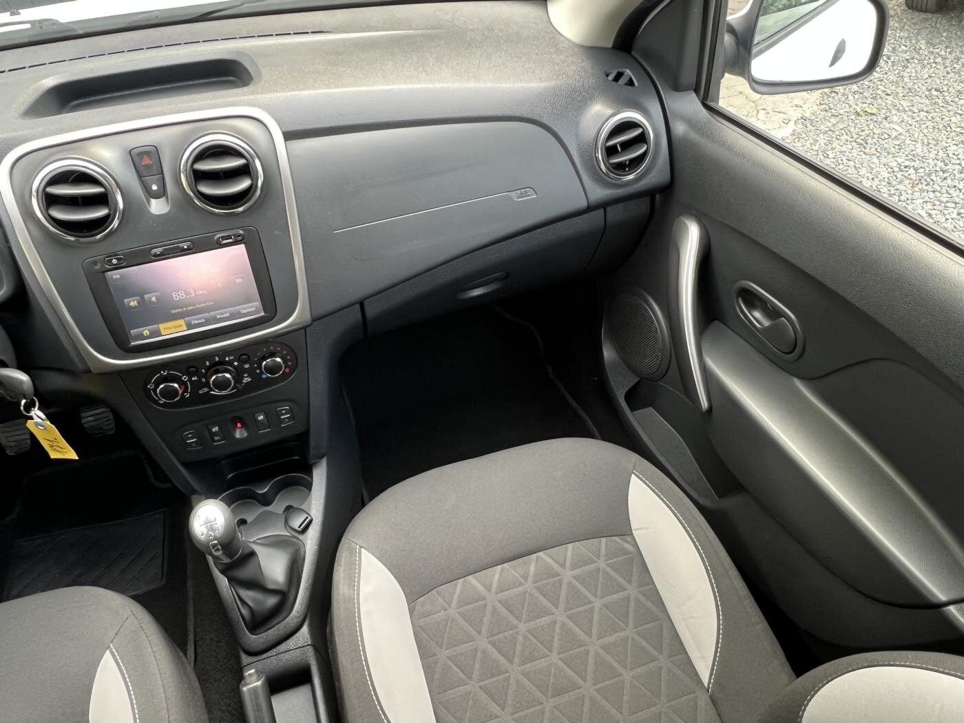 Dacia Sandero Hatchback 1,5 l 66 kw