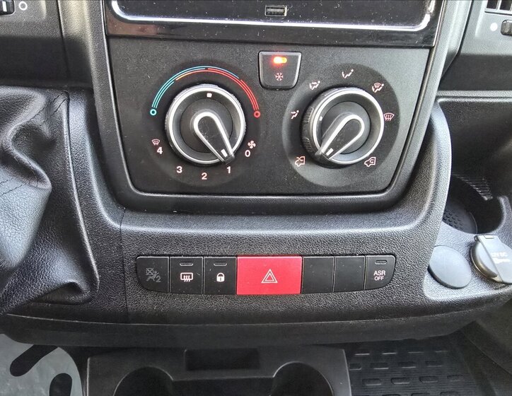 Citroën Jumper Skříň 2,2 l 88 kw