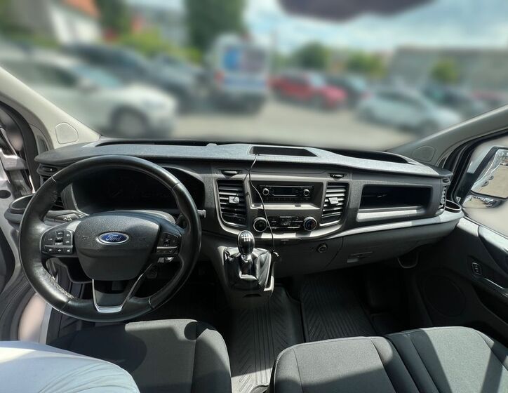 Ford Transit Custom 8