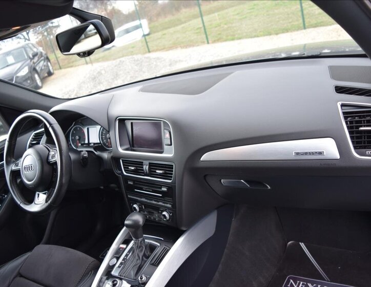 Audi Q5 SUV / Terénní 3,0 l 180 kw