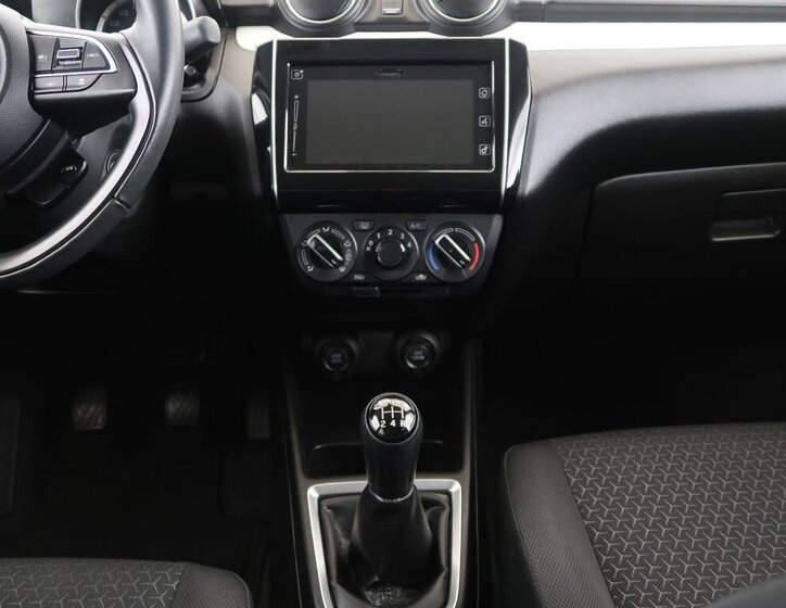 Suzuki Swift Hatchback 1,2 l 61 kw