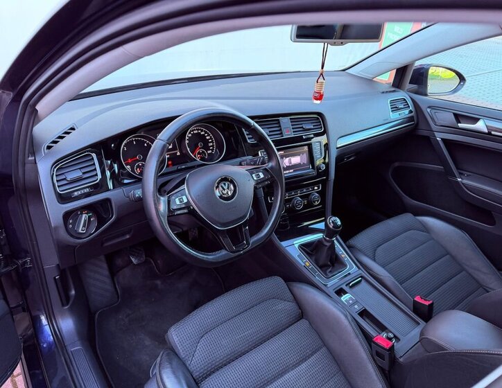 Volkswagen Golf Kombi 2,0 l 110 kw