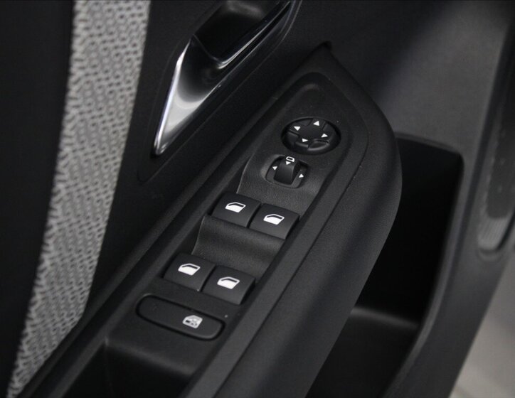 Citroën C4 Hatchback 1,2 l 96 kw