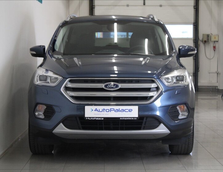 Ford Kuga SUV / Terénní 1,5 l 110 kw