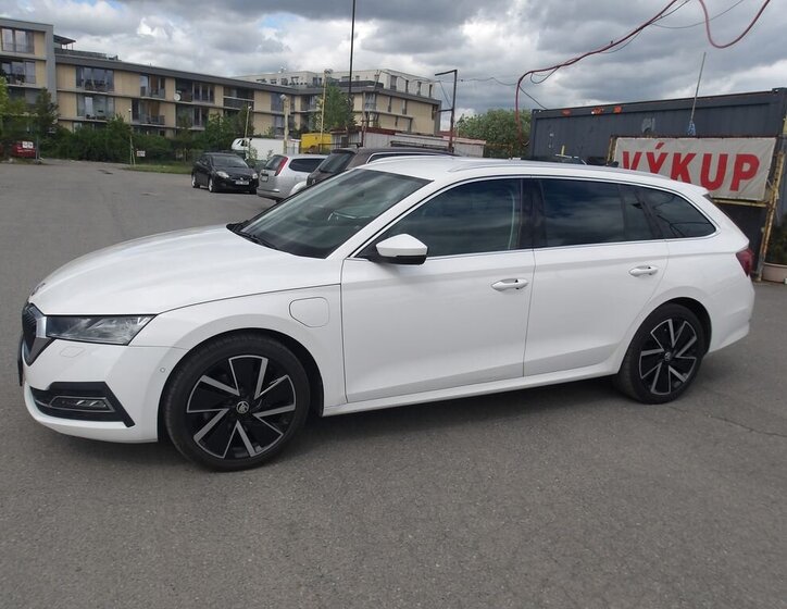 Škoda Octavia Kombi 1,4 l 150 kw