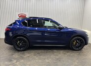 Alfa Romeo Stelvio 10