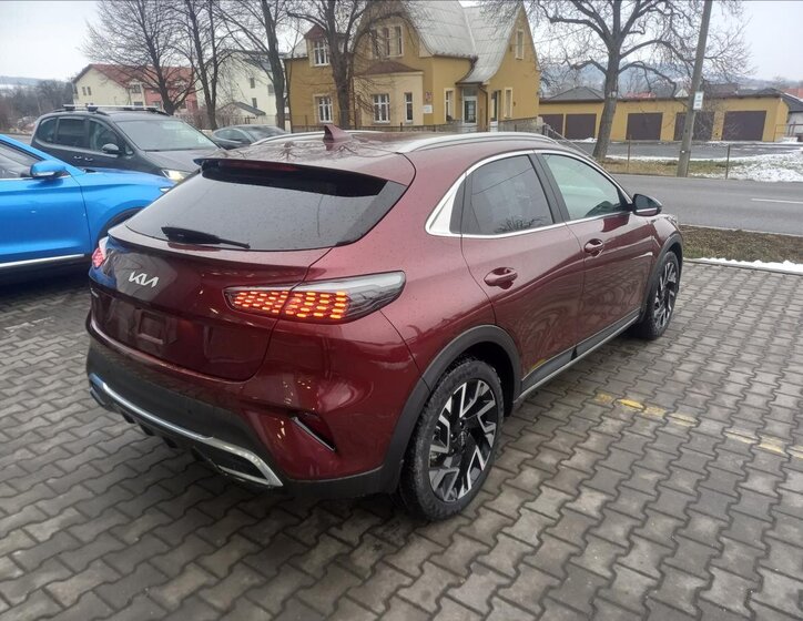 KIA XCeed SUV / Terénní 1,6 l 110 kw