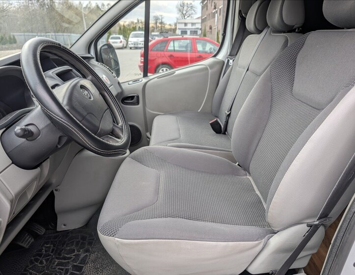 Opel Vivaro Skříň 2,0 l 84 kw