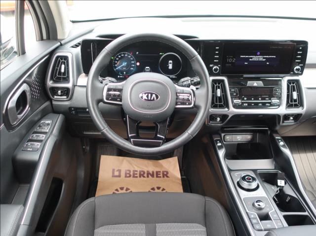 KIA Sorento SUV 1,6 l 169 kw