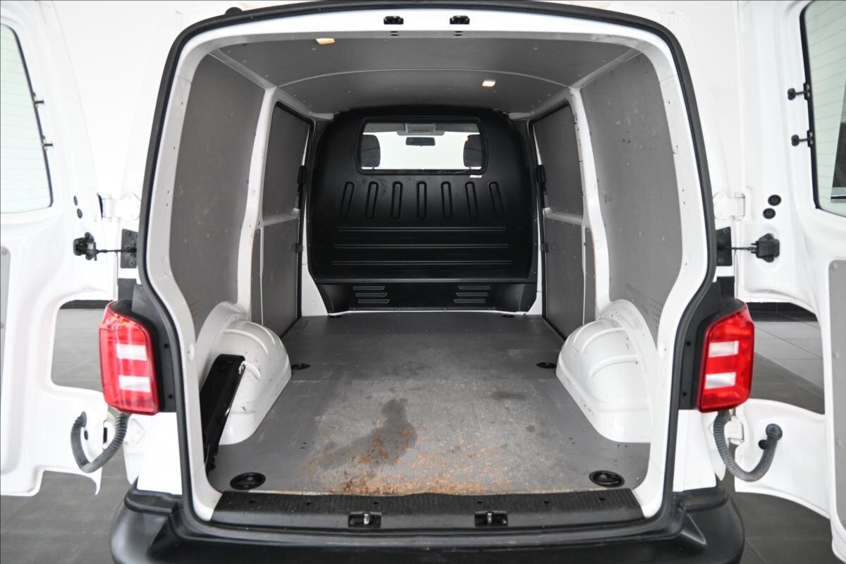 Volkswagen Transporter Skříň 2,0 l 150 kw