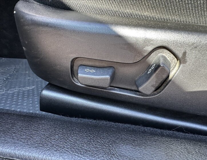 Peugeot 607 Sedan 2,0 l 100 kw