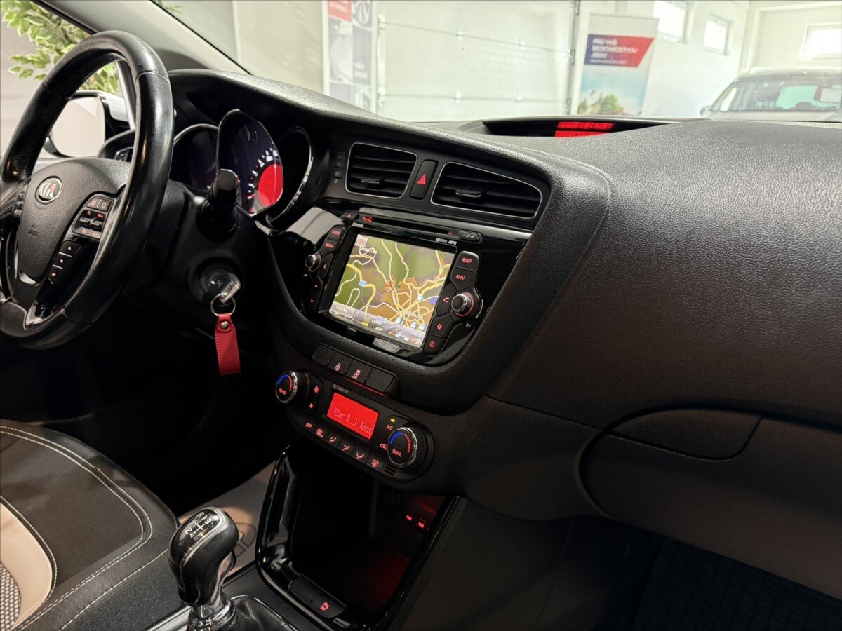 KIA Ceed Hatchback 1,6 l 94 kw