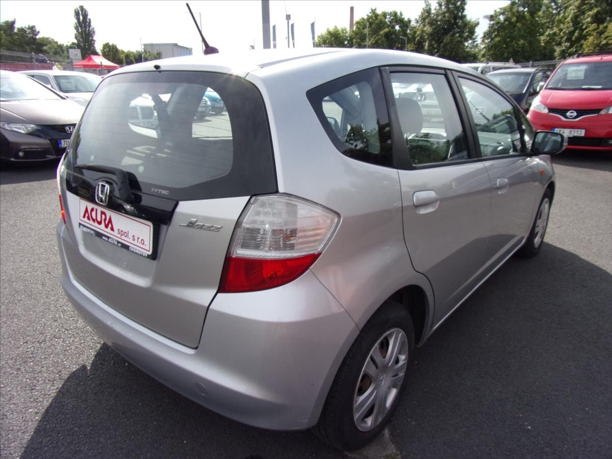 Honda Jazz Hatchback 1,2 l 66 kw
