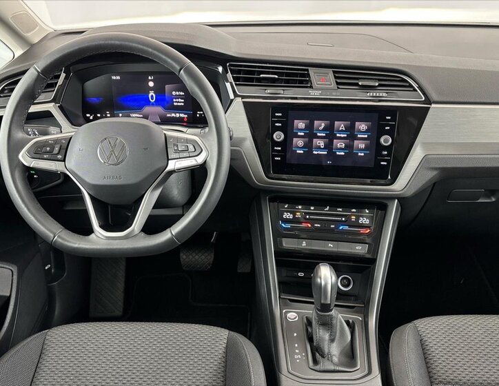 Volkswagen Touran MPV 1,5 l 110 kw