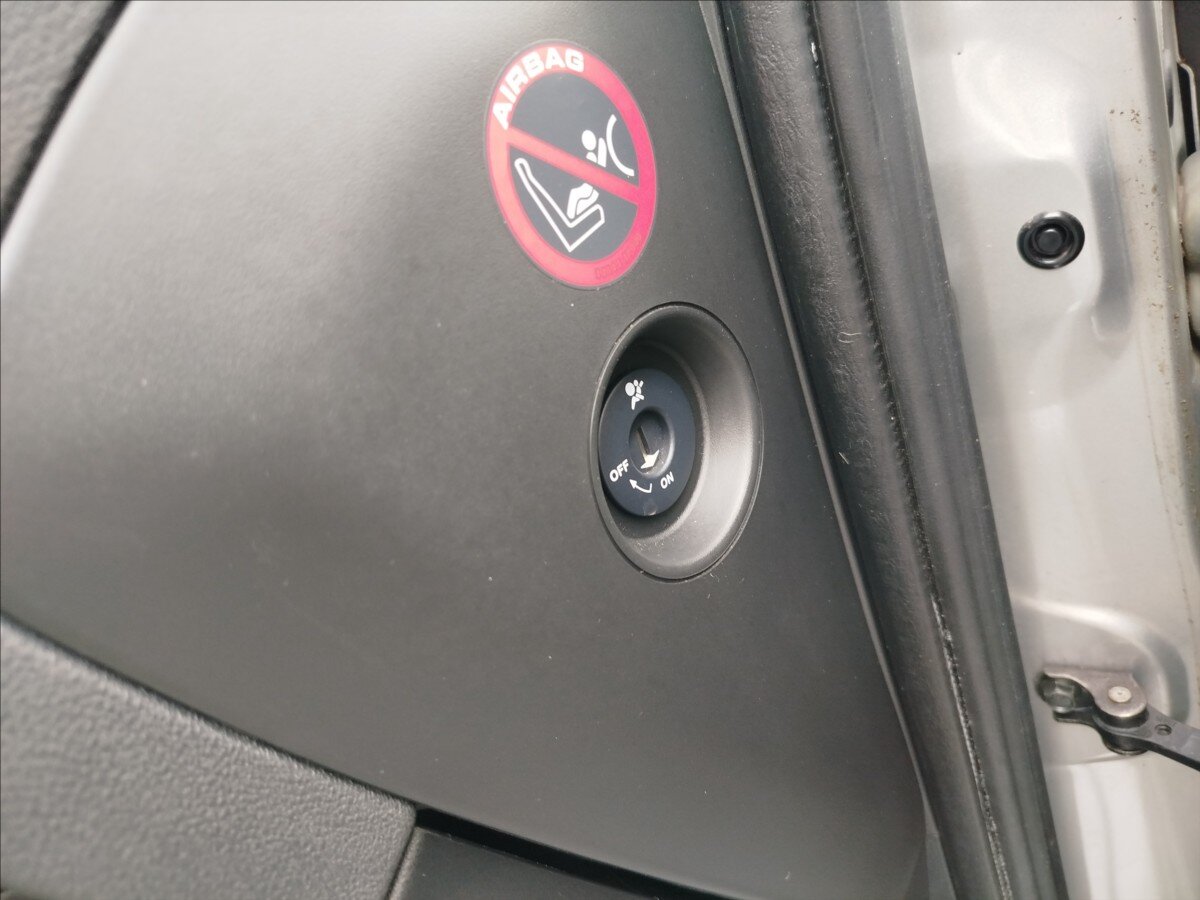 Nissan Qashqai SUV 2,0 l 110 kw