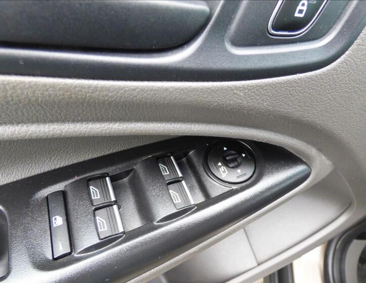 Ford Transit Connect 13