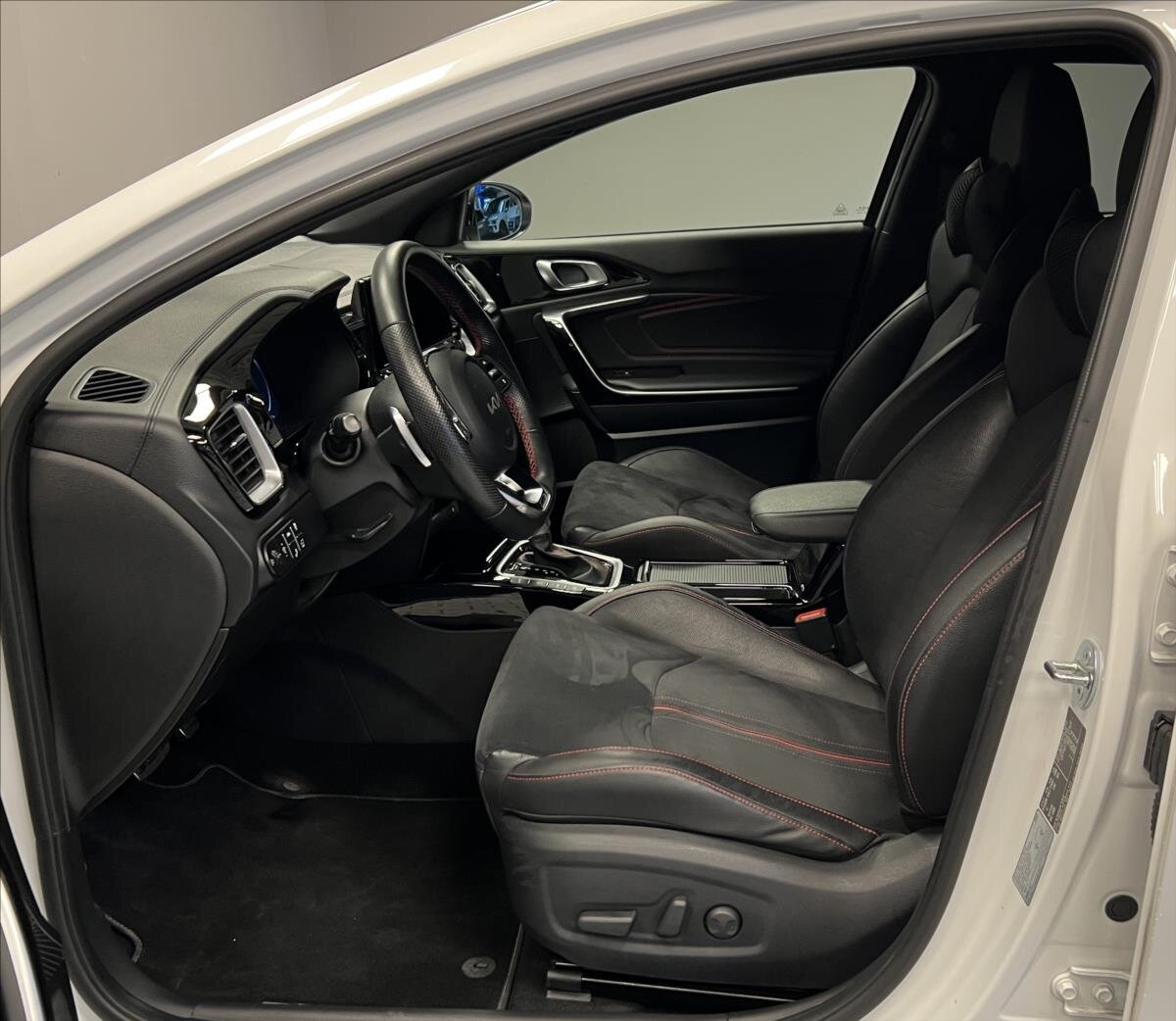 KIA ProCeed Hatchback 1,6 l 150 kw