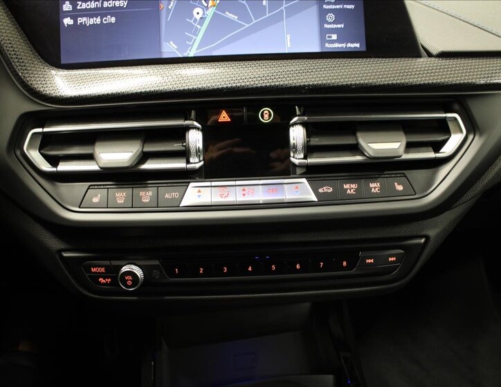 BMW Řada 2 Sedan / Limuzína 1,5 l 100 kw