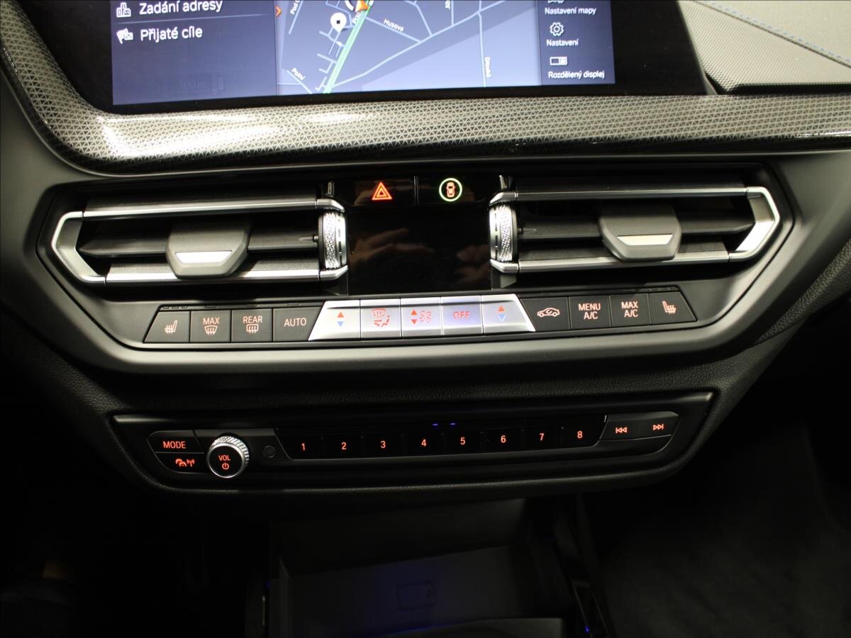 BMW Řada 2 Sedan / Limuzína 1,5 l 100 kw