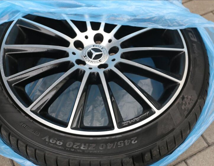 Mercedes-Benz Třídy S Kupé 4,7 l 335 kw