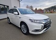 Mitsubishi Outlander SUV / Terénní 2,4 l 165 kw