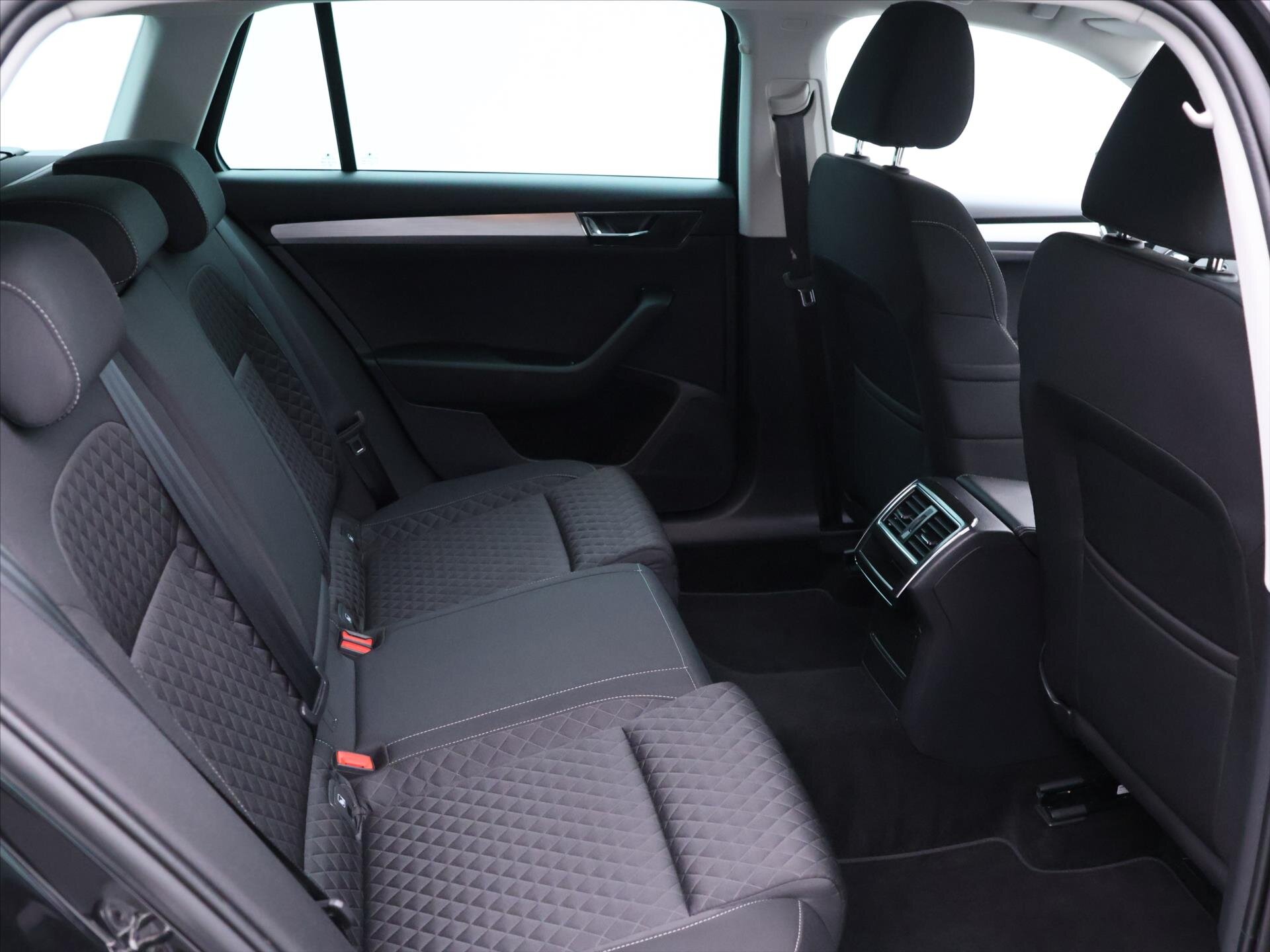 Škoda Superb Kombi 2,0 l 110 kw