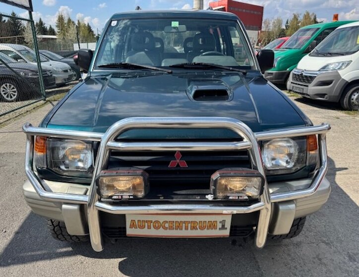 Mitsubishi Pajero SUV / Terénní 2,8 l 92 kw